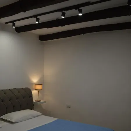 House Vico Lungo A Toledo 4* Nápoly