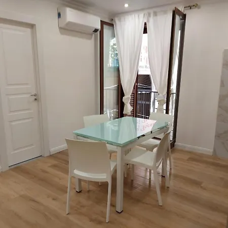 House Vico Lungo A Toledo Bed & Breakfast Naples