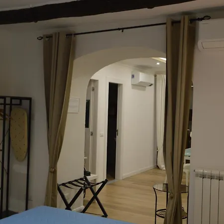 House Vico Lungo A Toledo Bed & Breakfast Naples