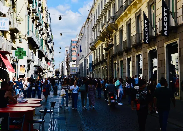 House Vico Lungo A Toledo Frühstückspension Neapel