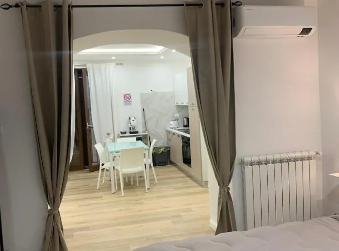 House Vico Lungo A Toledo Frühstückspension 4*