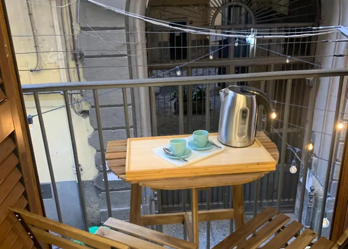 House Vico Lungo A Toledo Frühstückspension Neapel