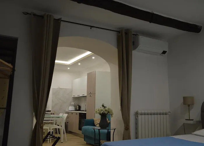 House Vico Lungo A Toledo Frühstückspension 4*