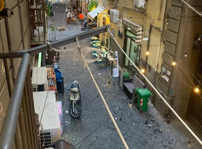 House Vico Lungo A Toledo 那不勒斯